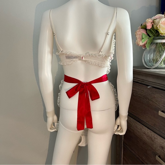 34C/S VS Victoria’s Secret Sexy Nurse Apron Costume garter lingerie white red - Picture 10 of 16